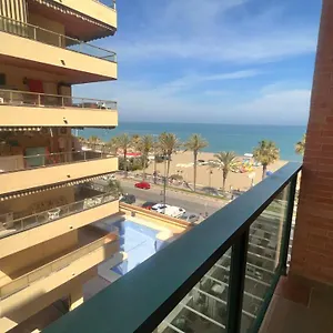 https://front-line-beach-torremolinos.hotelsinnerja.org